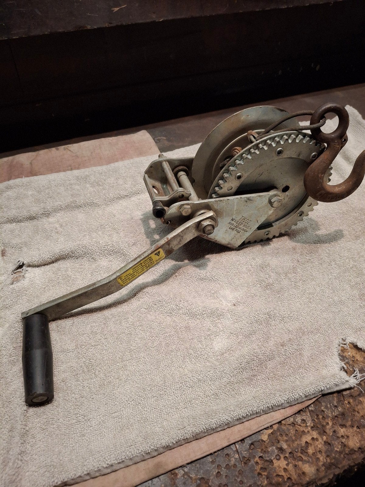 hand lier, Ophalen of Verzenden