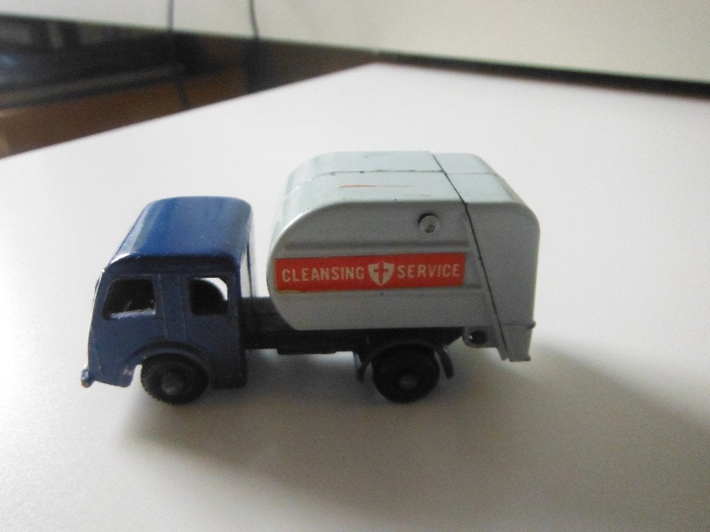 vintage Tippax Refuse Truck cleansing service no 15, Lesney, Verzenden, Zo goed als nieuw, Bus of Vrachtwagen