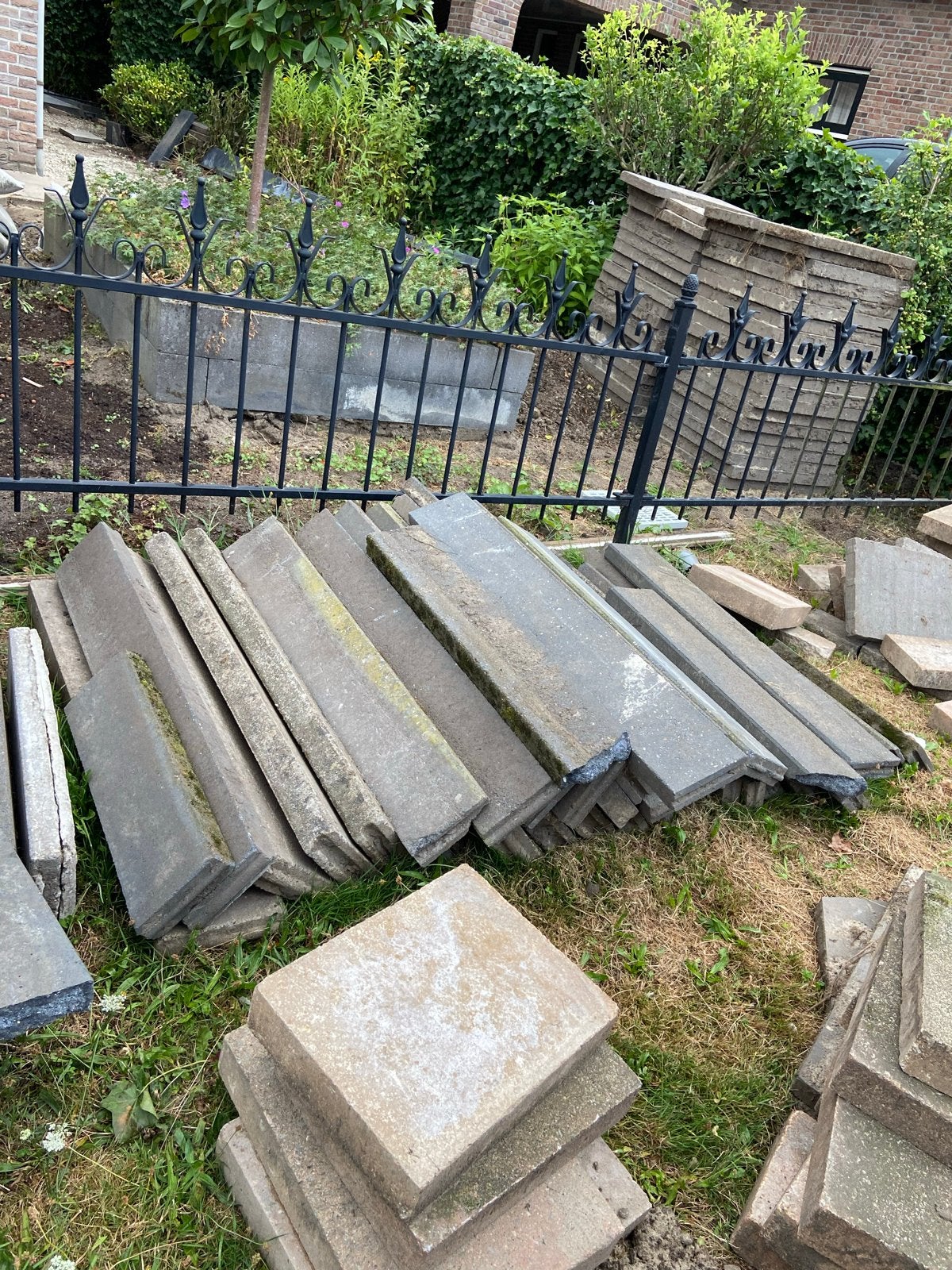 Diverse partij gebruikte terrastegels en klinkers, Tuin en Terras, Tegels en Klinkers, Ophalen, Gebruikt, Overige typen, 10 m² of meer