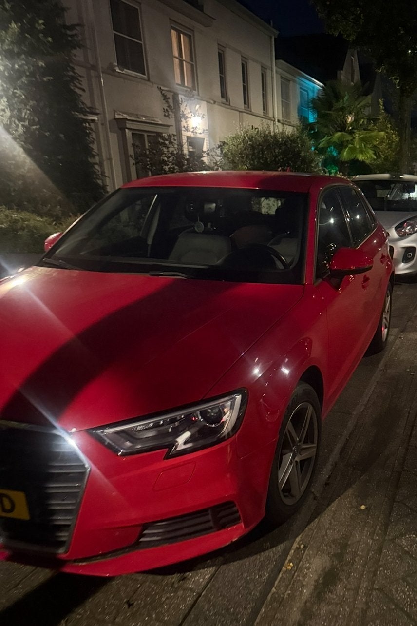 Audi A3 1.0 Tfsi 116pk 2018 Rood, Auto's, Voorwielaandrijving, Stof, Zwart, 620 kg