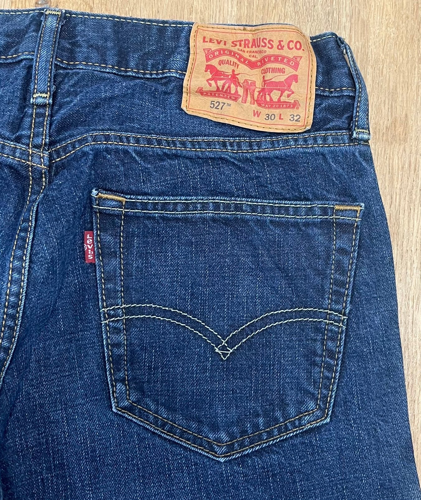 Levi’s 527 bootcut jeans marineblauw - Maat W30 L32, Ophalen of Verzenden, Zo goed als nieuw, Blauw, W32 (confectie 46) of kleiner