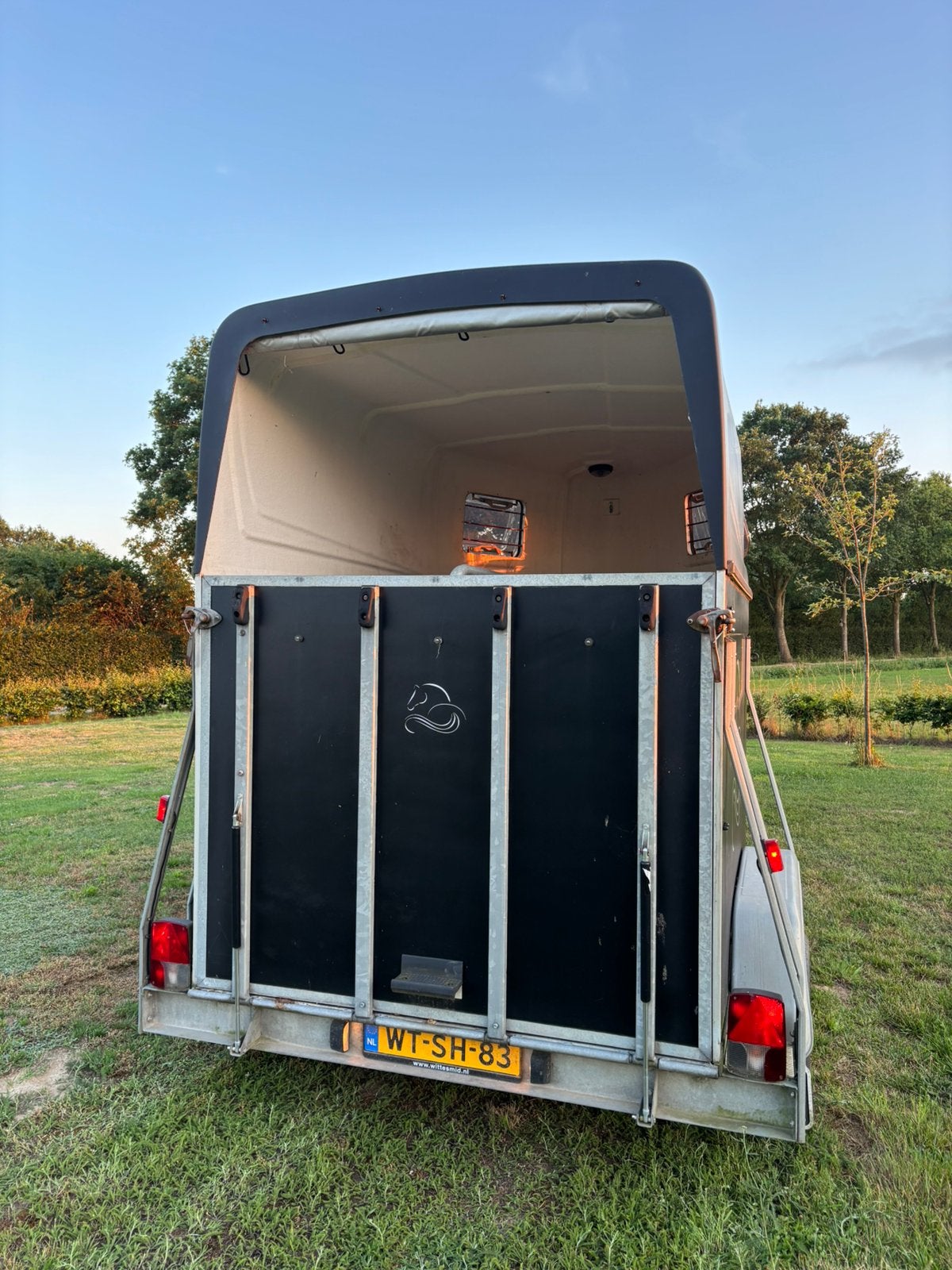 2 paards trailer, Dieren en Toebehoren, Ophalen, Gebruikt, Polyester, 2-paards trailer