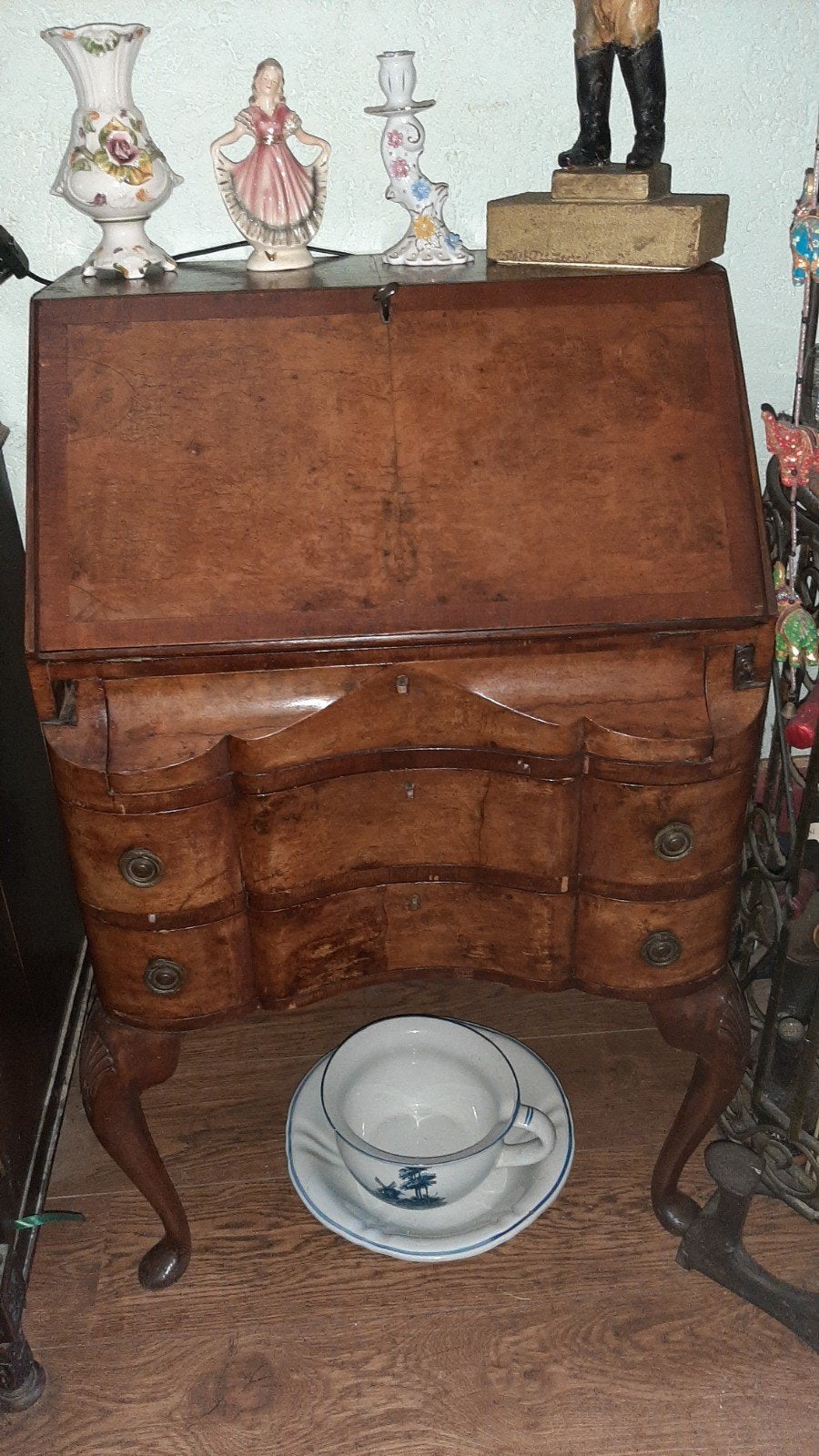 Antieke secretaire, Ophalen