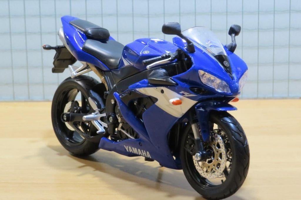 Yamaha YZF-R1 blue 1:12 31102, May Cheong Group France S.A.S., Nieuw, Ophalen of Verzenden, 1:9 t/m 1:12