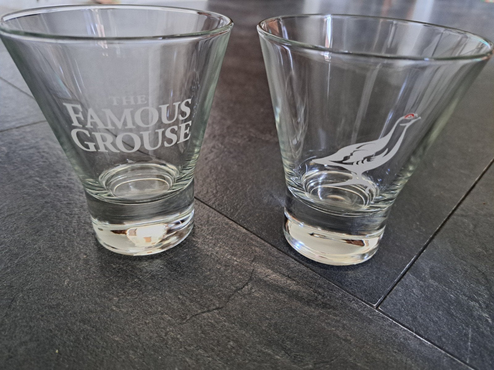 2 the Famous Grouse whisky borrelglazen glazen glas zgan, Verzamelen, Ophalen of Verzenden, Zo goed als nieuw, Borrel- of Shotglas