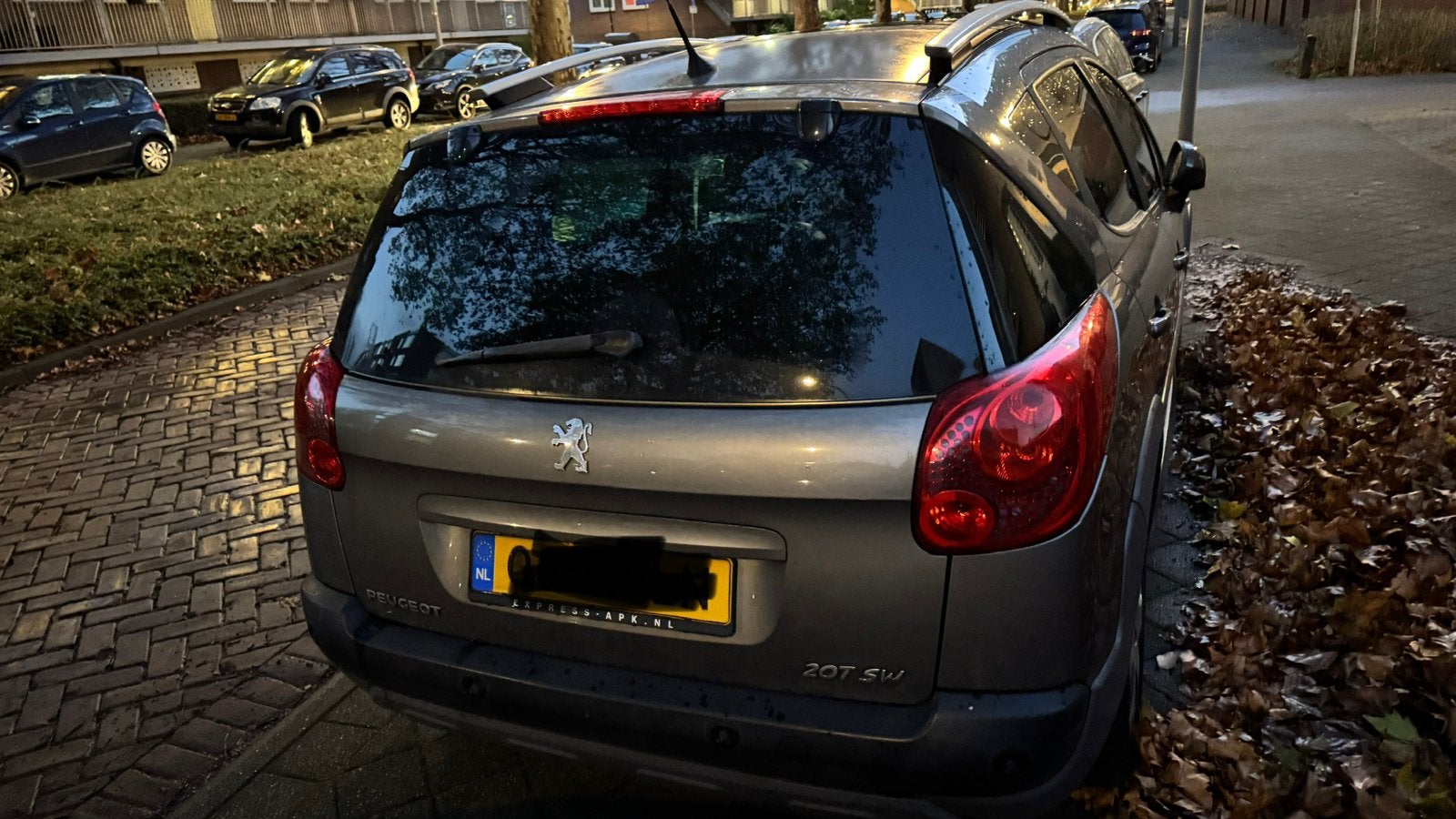 Peugeot 207 sw Achterklep compleet met klapraam €250,-, Nantes, Gebruikt, Ophalen of Verzenden, Info@peugeot.fr