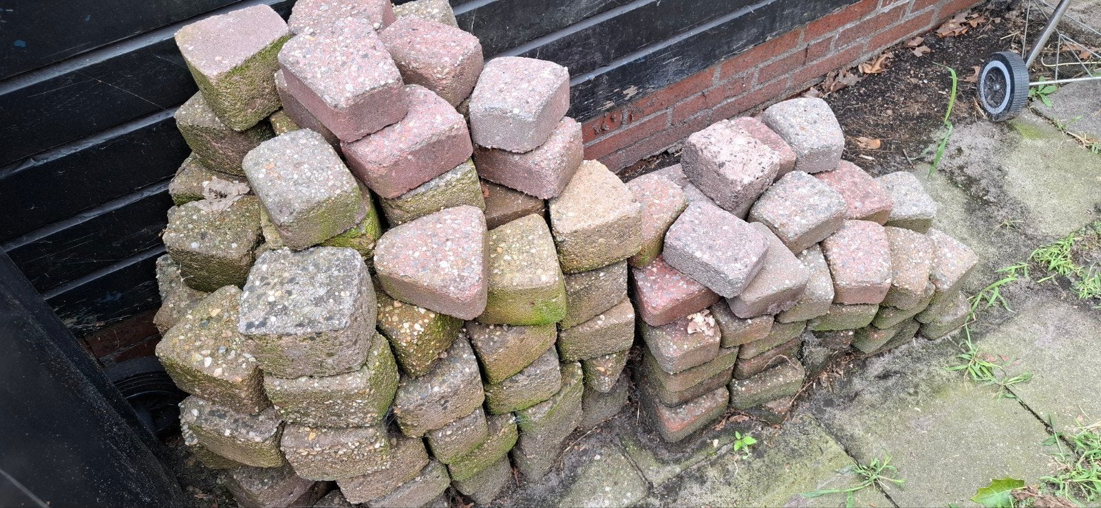 Stenen voor cirkel - Gebruikte klinkers voor tuin of terras, Tuin en Terras, Tegels en Klinkers, Ophalen, Gebruikt, Klinkers, Minder dan 5 m²