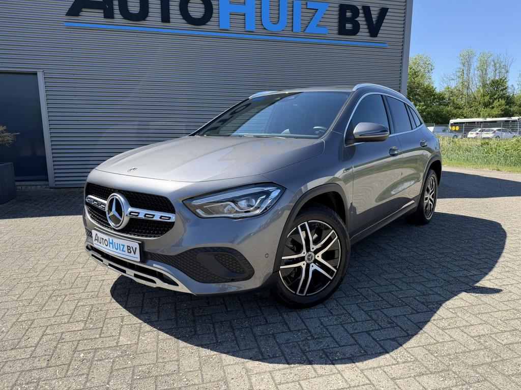 Mercedes-Benz GLA 250 e Progressive LED Wegklapbare trekhaak, Auto's, Mercedes-Benz, Met garantie (alle), Plug-in hybride, Hybride Elektrisch/Benzine