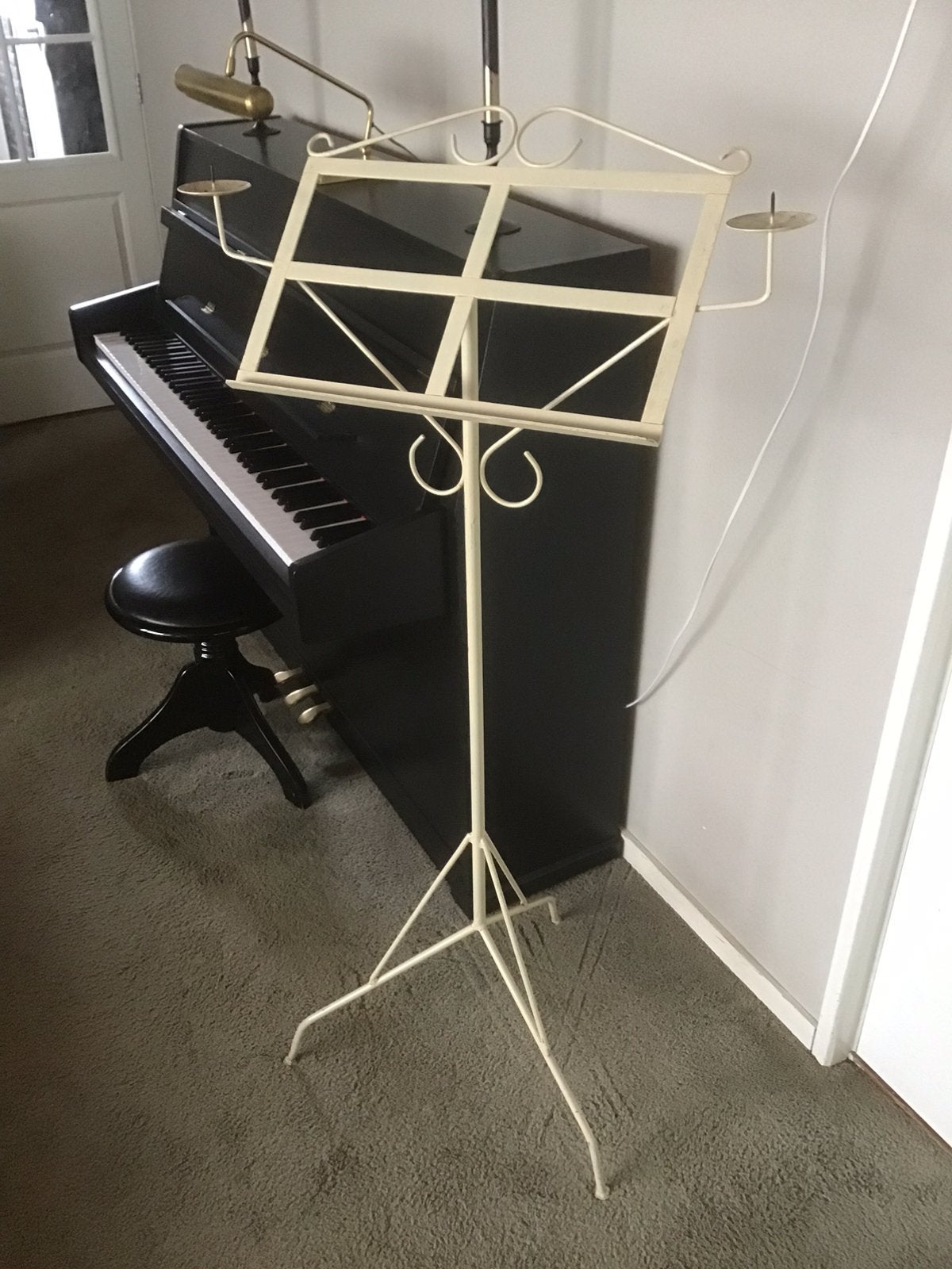 Brocante muziekstandaard, Ophalen