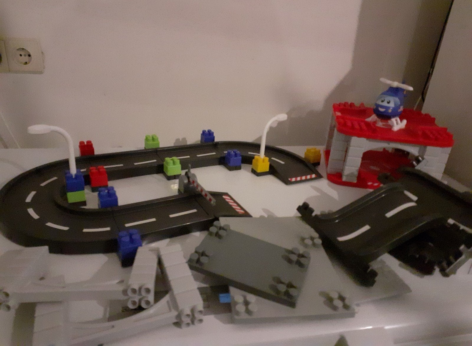 te koop Abricks Blokken met Auto,s, Ophalen, Handmatig, Overige merken