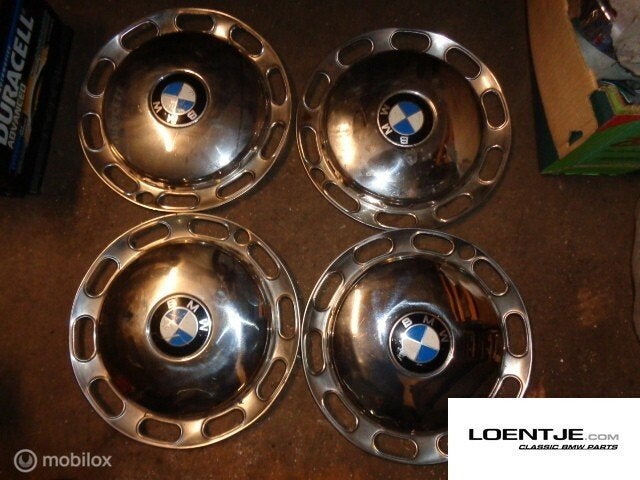 nette set wieldoppen BMW 02-serie 1602 1802 2002 touring etc, Auto-onderdelen, Gebruikt, Ophalen of Verzenden, BMW