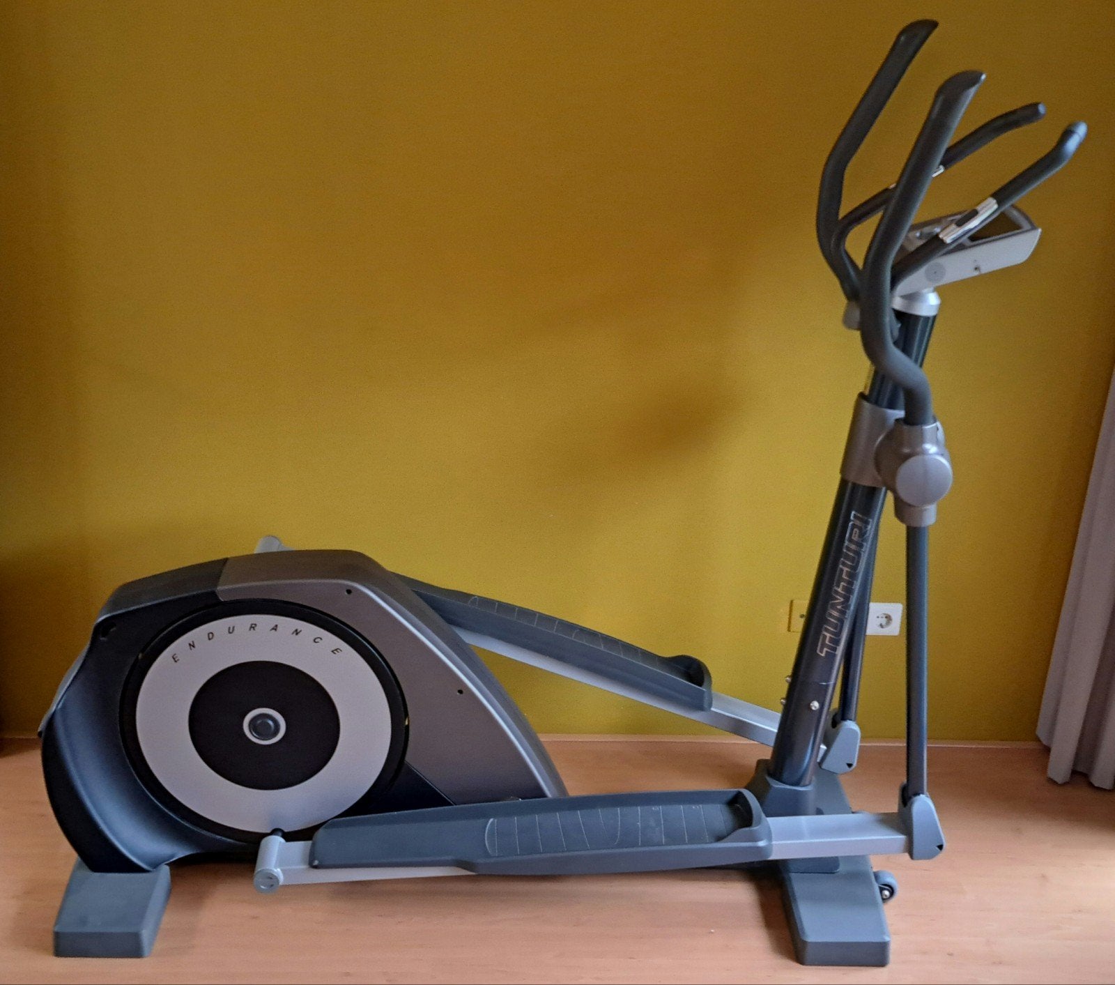 Tunturi C80 Crosstrainer - Zo goed als nieuw, Sport en Fitness, Ophalen, Benen, Zo goed als nieuw, Crosstrainer