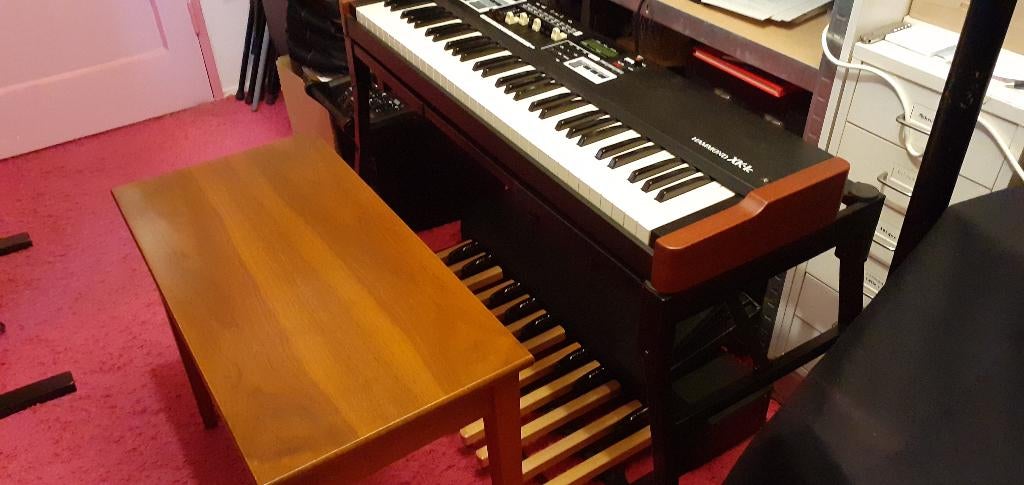 HAMMOND XK1c=€700..XPK200L=€600..volume pedaal=€50 stand=€75, 61 toetsen, Midi-aansluiting, Zo goed als nieuw, Ophalen