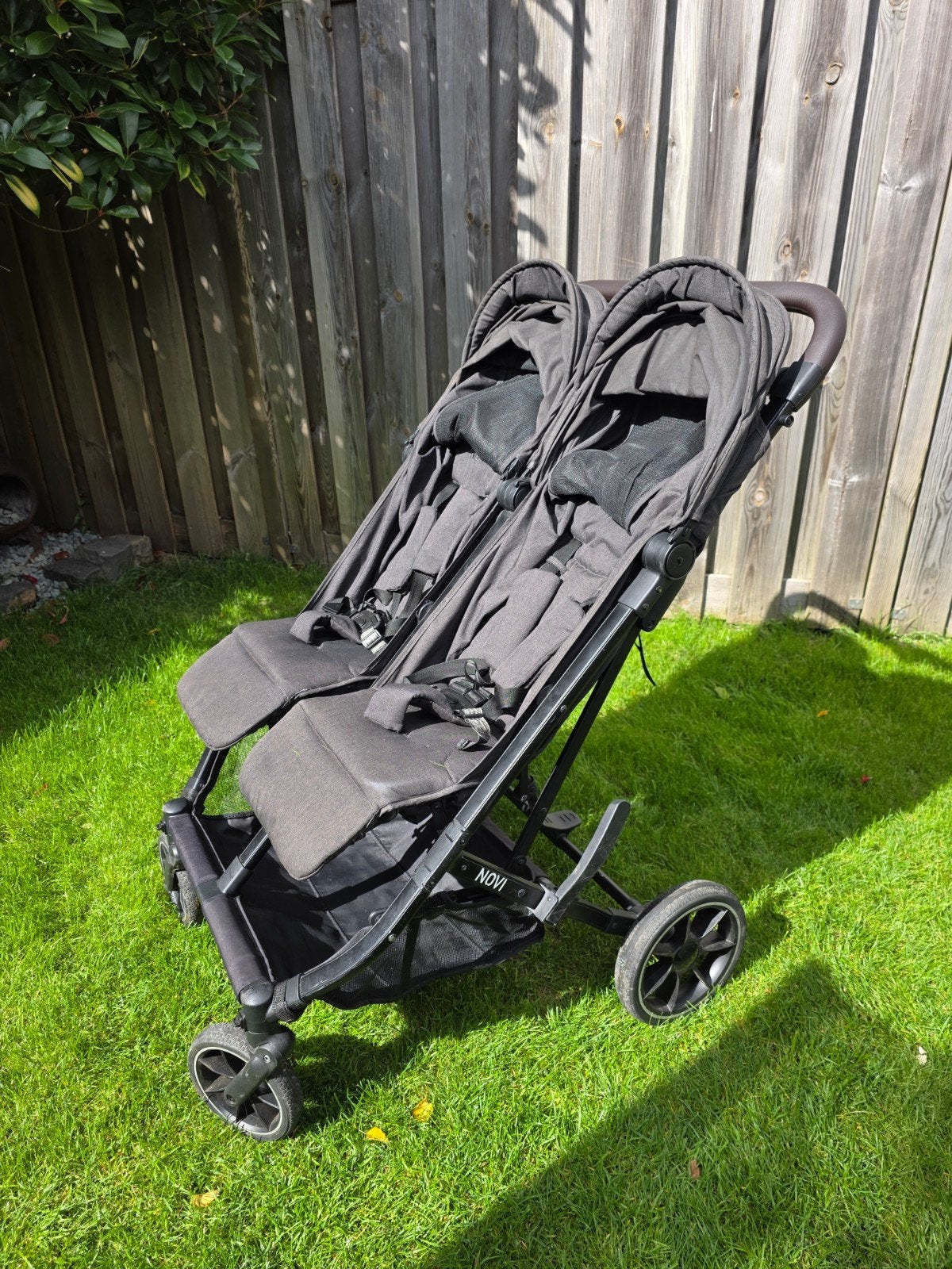 Novi Scott V2 Duowagen - kinderwagen, Ophalen of Verzenden, Gebruikt, Overige merken, Verstelbare rugleuning