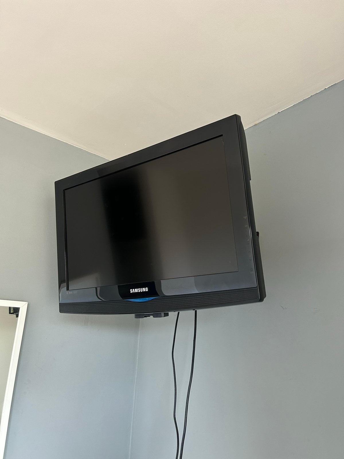 Samsung LE26B350F1W LCD TV 26 inch met muurbeugel, Audio, Tv en Foto, Ophalen, Gebruikt, 50 Hz, Samsung