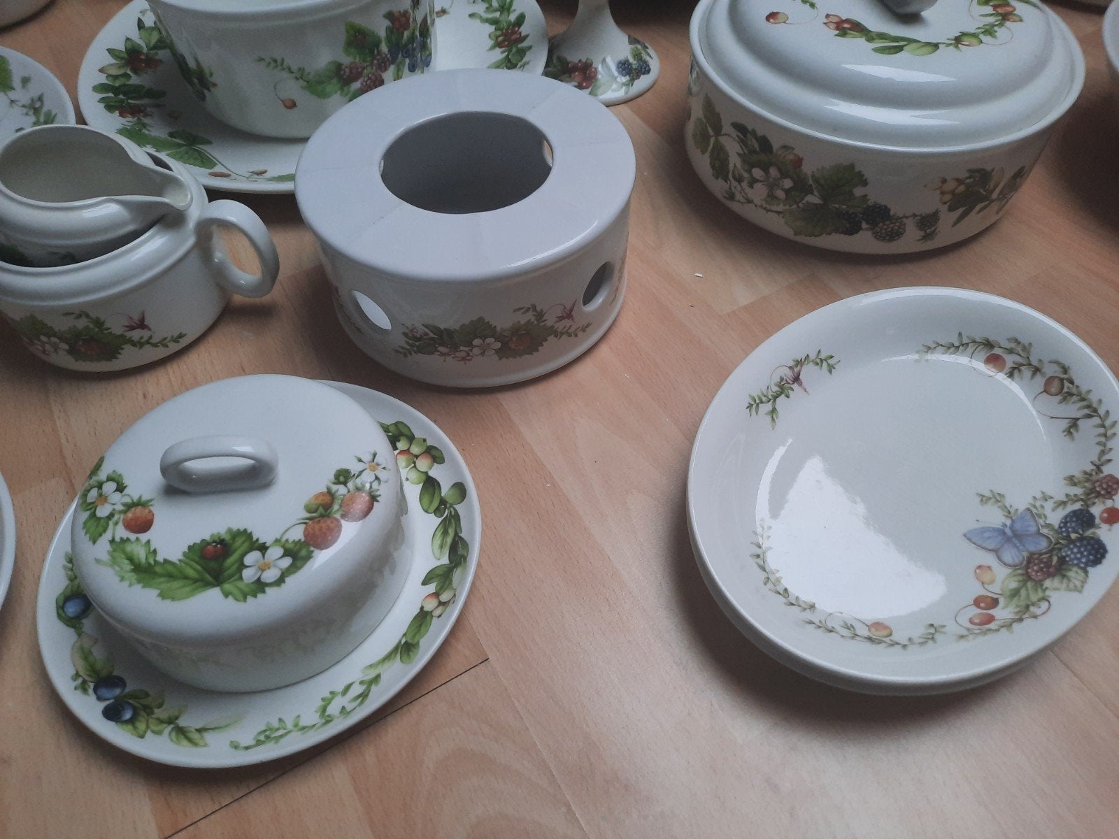 Marjolein Bastin Uitgebreid servies libelle dragonfly, Ophalen, Gebruikt, Porselein, Overige stijlen