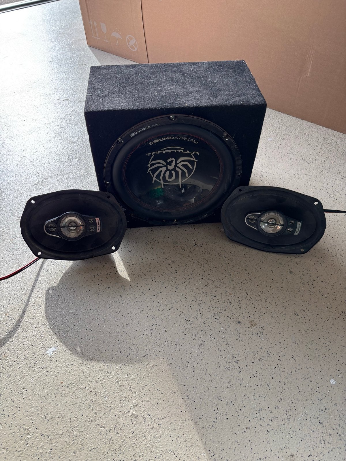 Soundstream Tarantula Subwoofer, Pioneer speakers & versterk, Ophalen, Gebruikt