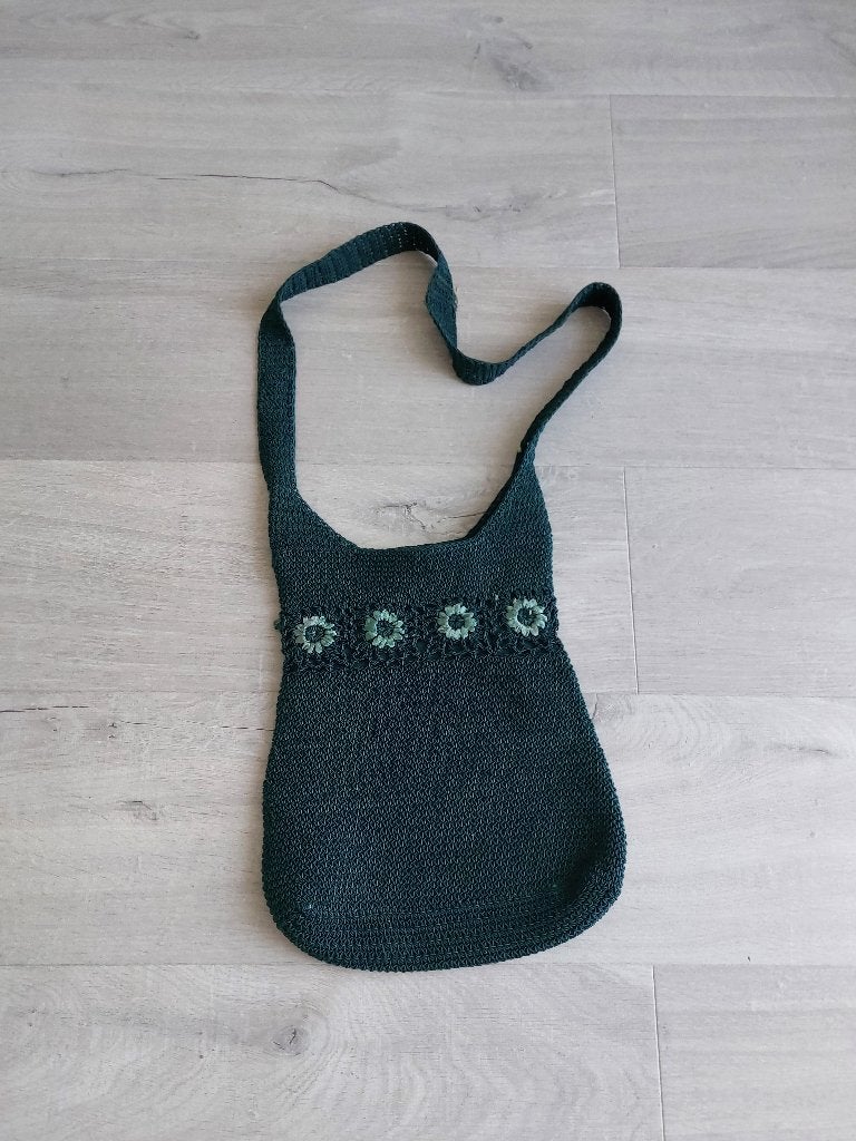 knitted tasje, groen, 22x30cm, Sieraden, Tassen en Uiterlijk, Tassen | Damestassen, Ophalen of Verzenden, Gebruikt, Groen, Schoudertasje