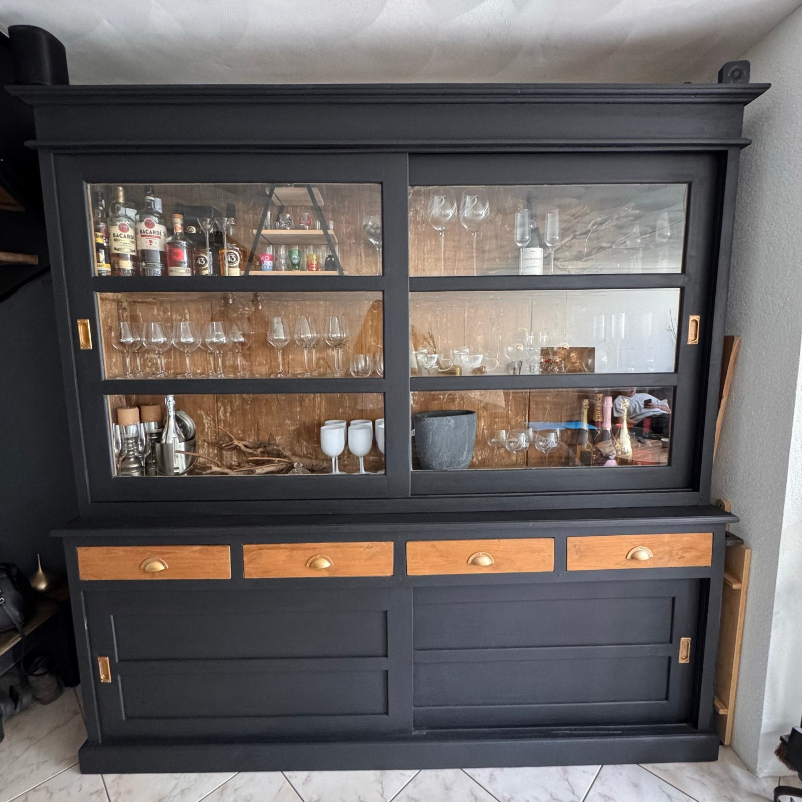 Prachtige teak houten kast - mat zwart, Ophalen, Gebruikt, 200 cm of meer, Teakhout