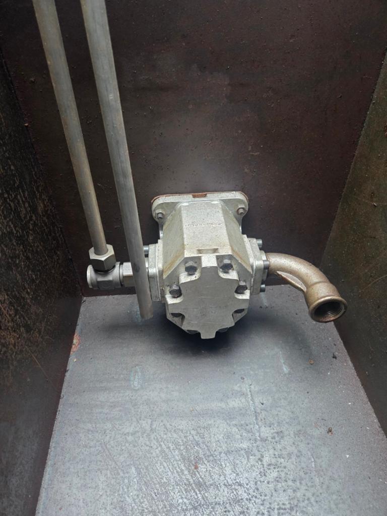 Hydraulische pomp met motor - GANZ, Ophalen of Verzenden