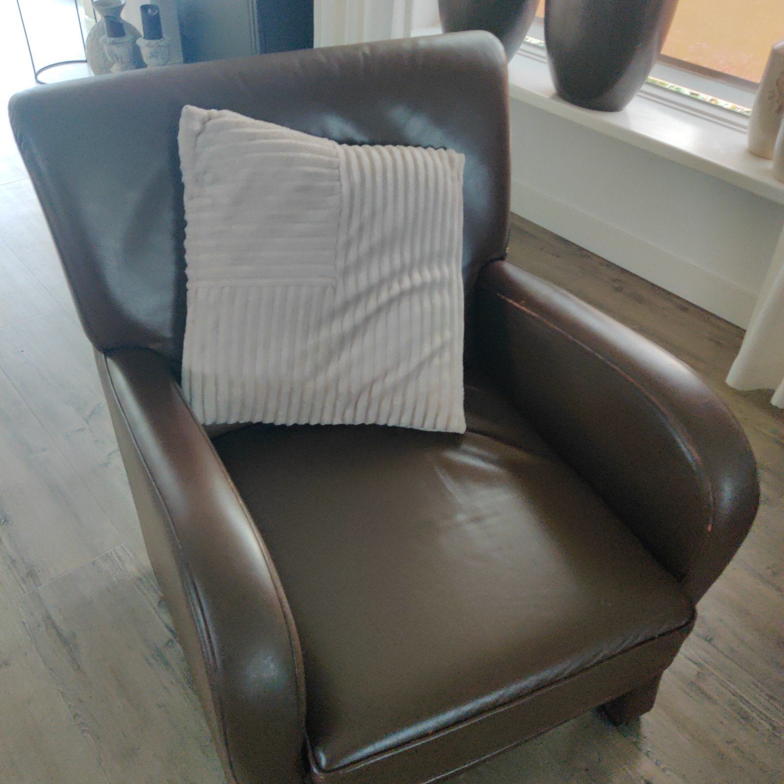 Twee echte bruin leren fauteuils, Ophalen, Gebruikt, 75 tot 100 cm, 50 tot 75 cm