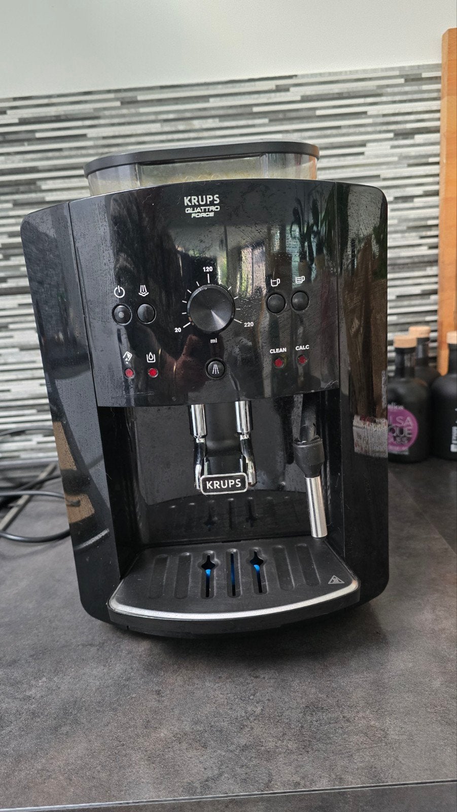 Krups Quattro Force koffiemachine - Zwart