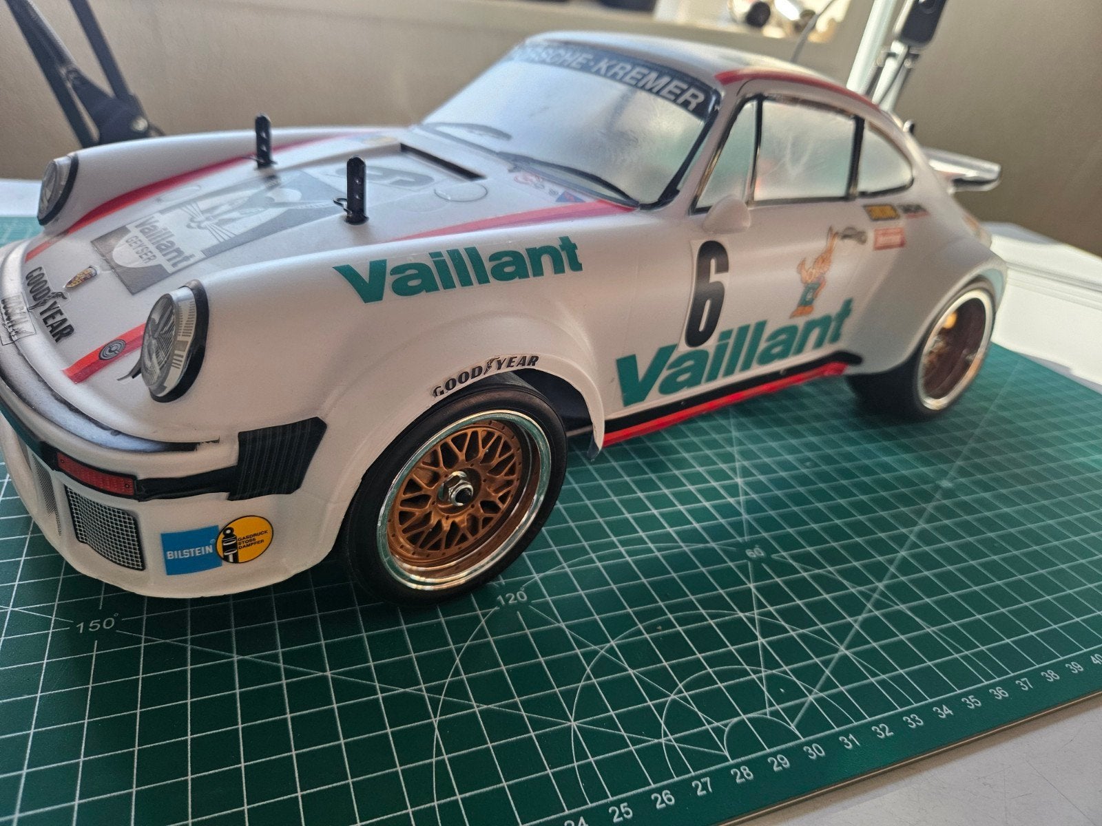 Tamiya Vaillant 934 Porsche #47477, Nieuw, Schaal 1:10, Auto onroad, Ophalen