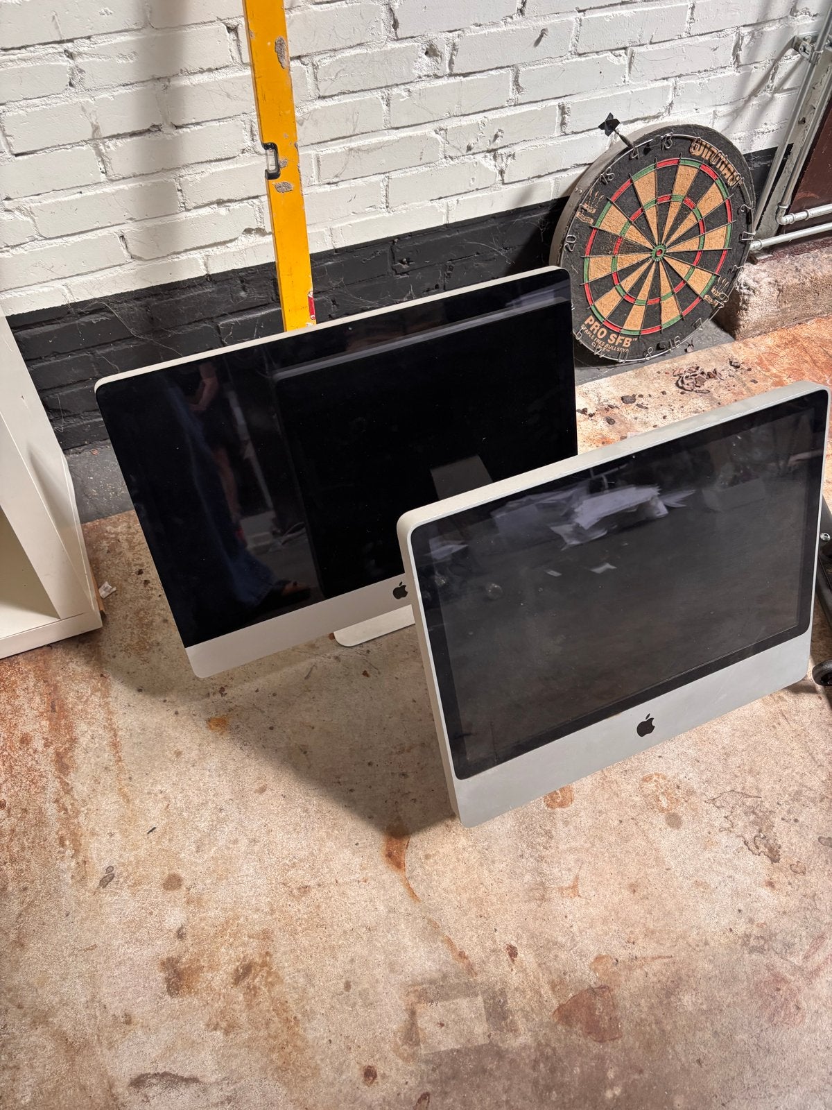 2 Apple iMacs - Gebruikt, Computers en Software, Apple Desktops, Ophalen, Gebruikt, Minder dan 4 GB, IMac