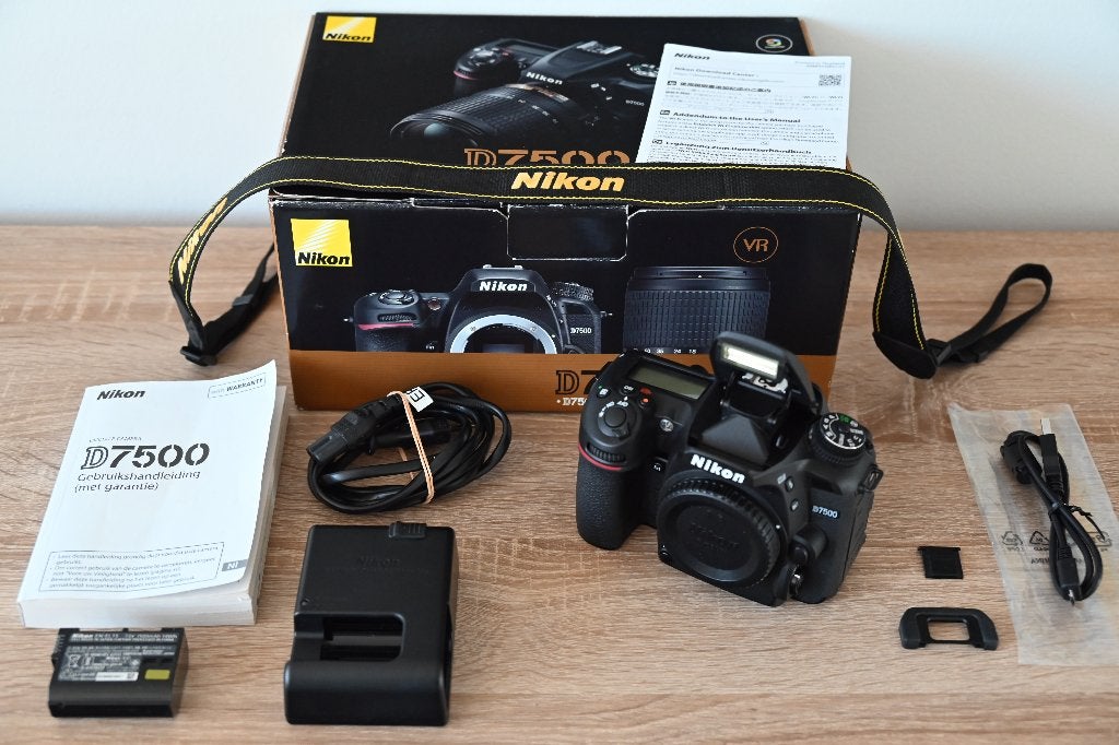 Nikon D7500 foto- en video camera met Bluetooth en WiFi, Audio, Tv en Foto, Fotocamera's Digitaal, Ophalen, Spiegelreflex, 21 megapixels