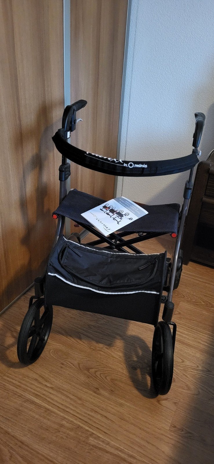 Travixx rollator met tas, Ophalen, Opvouwbaar, Gebruikt