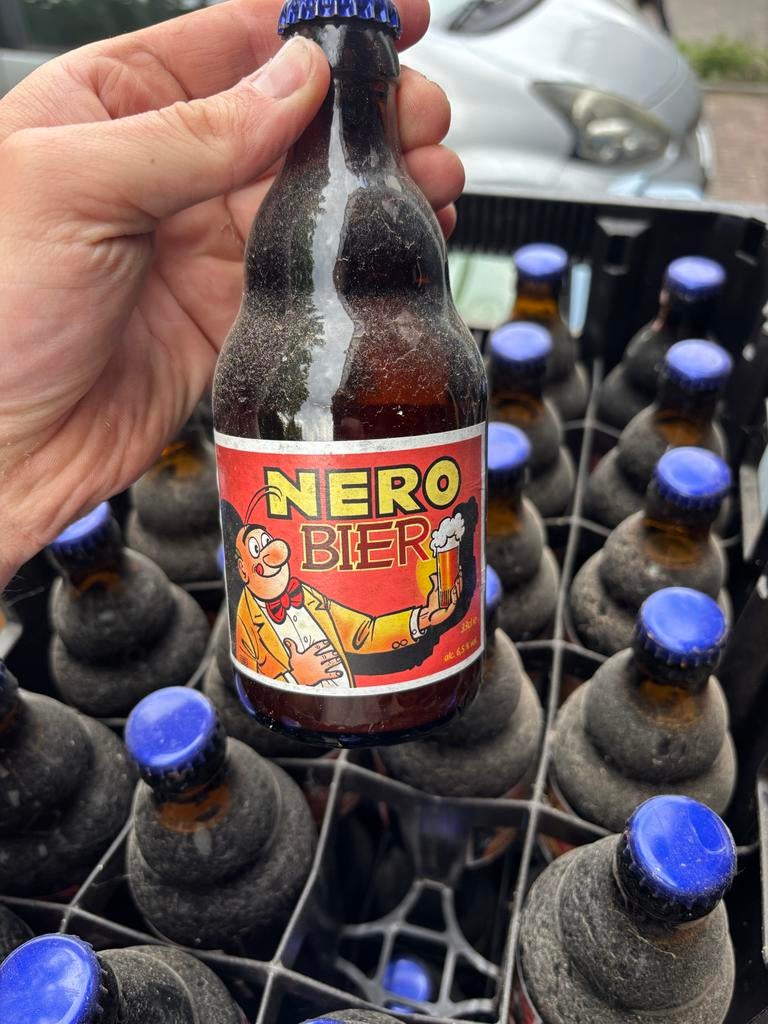 Nero Bierkratje met 20 flesjes - Marc Sleen Museum, Ophalen
