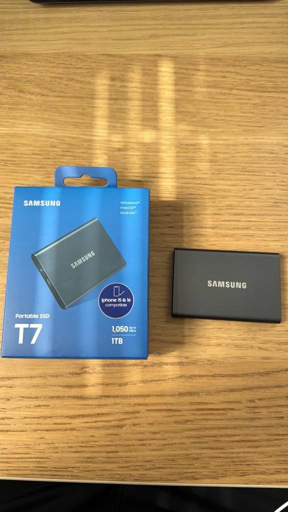 Samsung T7 1TB Externe Portable SSD (Zwart/Grijs), Computers en Software, Harde schijven, Ophalen of Verzenden, Zo goed als nieuw