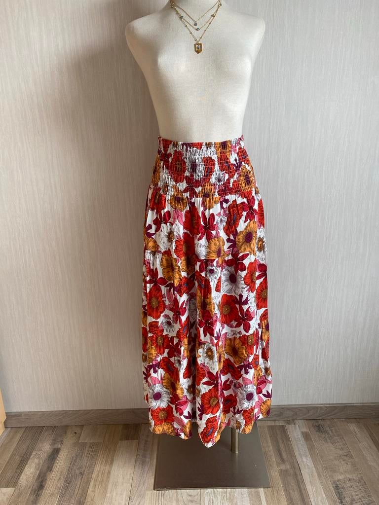 Bloemenprint rok met elastische tailleband, Maat 38/40 (M), Ophalen of Verzenden, Zo goed als nieuw, Rood