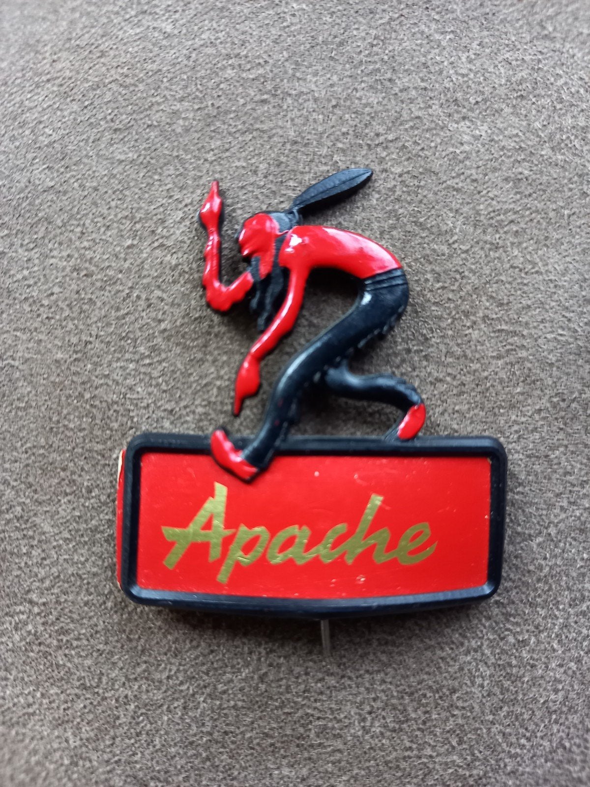 Speldje Apache  - indiaan, Ophalen of Verzenden, Gebruikt