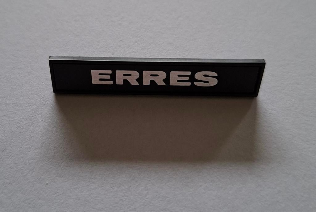 Erres embleem voor platenspeler SG2907 - 42x9x2mm, Audio, Tv en Foto, Ophalen of Verzenden, Zo goed als nieuw, Platenspeler-onderdeel
