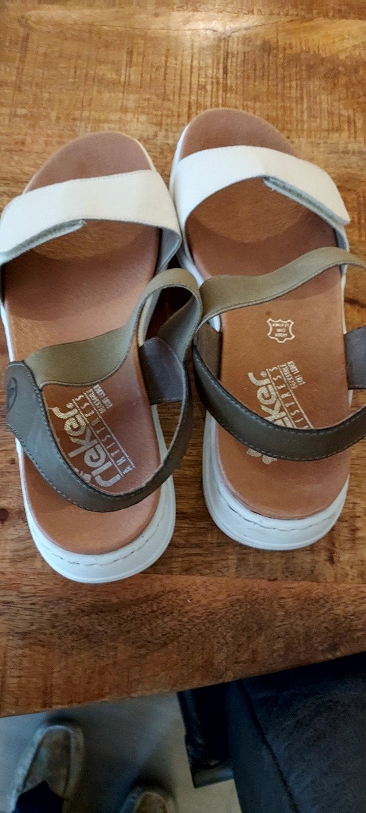 Open Damesschoenen merk Rieker  maat 39, Ophalen of Verzenden, Zo goed als nieuw, Groen, Sneakers of Gympen