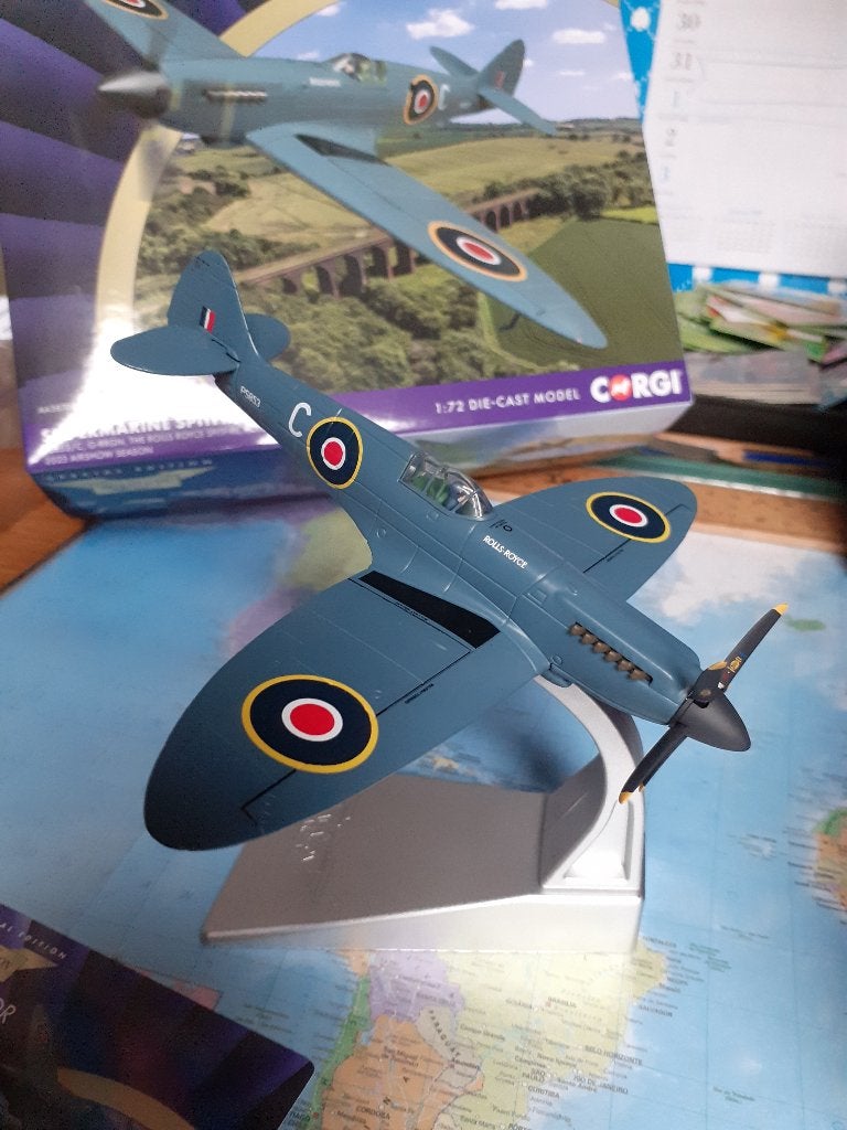 Super Marine Spitfire - Corgi  Nieuw en mooi - 1 : 72, Verzenden, Nieuw, Overige typen, Corgi