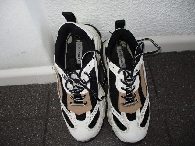 Steve Madden dames sneakers maat 38,5 top staat, Beige, Steve Madden, Ophalen of Verzenden, Sneakers of Gympen