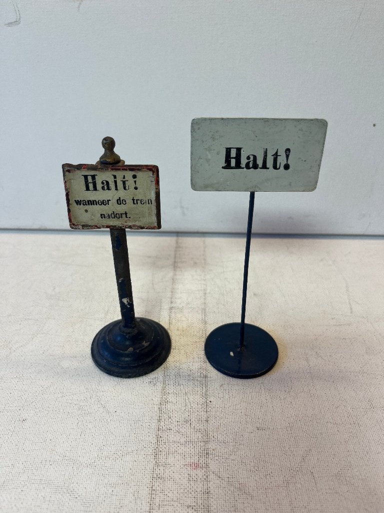 2x "HALT" Signaal Uralt Spoor 0.Passend bij Märklin en Bing., Antiek en Kunst, Verzenden