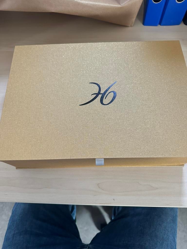 Andre hazes gold box nieuw, Verzamelen, Muziek, Artiesten en Beroemdheden, Ophalen, Nieuw, Overige typen, Gesigneerd