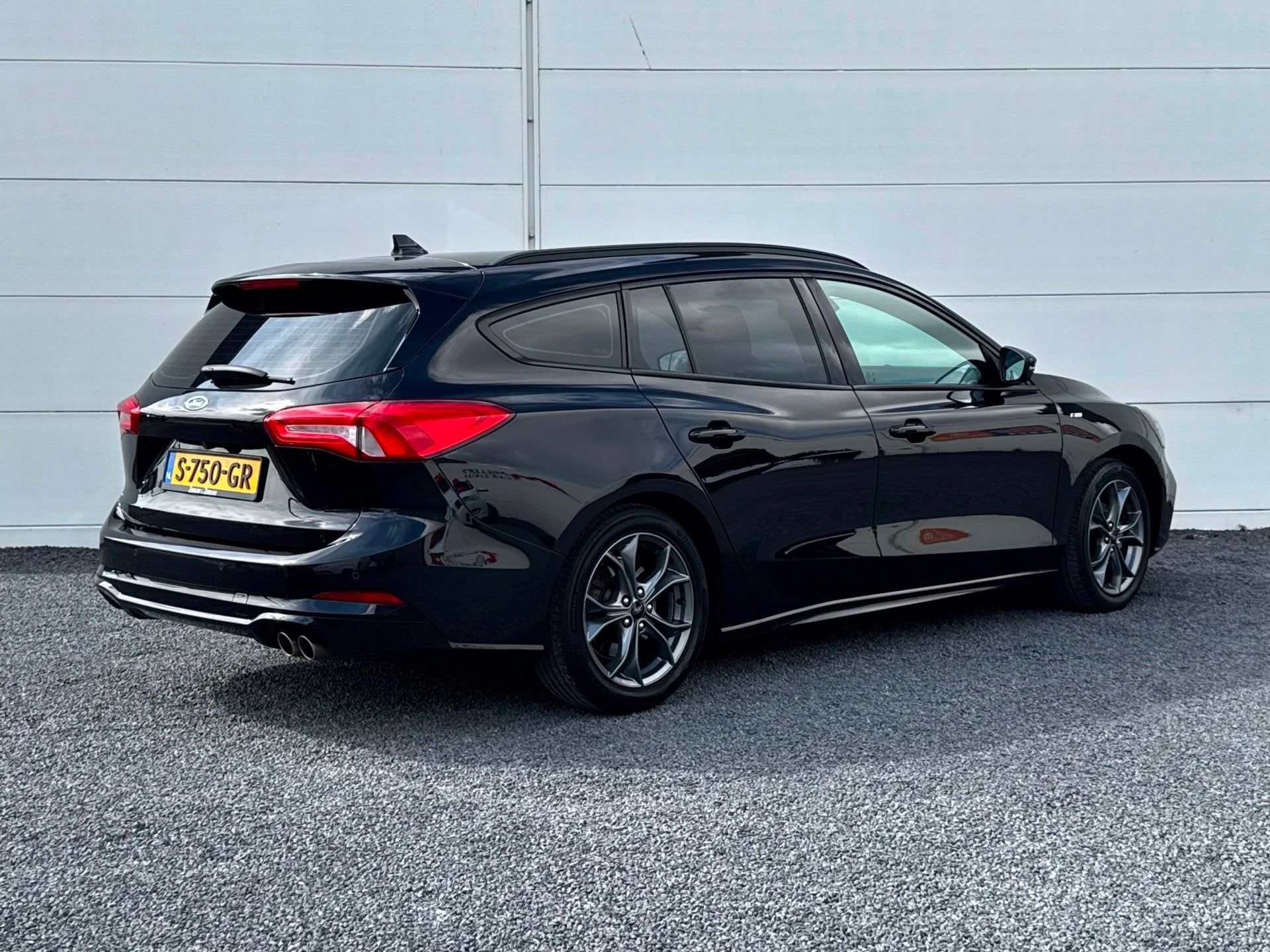 Ford Focus Wagon 1.0 ST-Line Keyless Apple Camera Stoel+ Stu, 125 pk, Gebruikt, Euro 6, 1283 kg