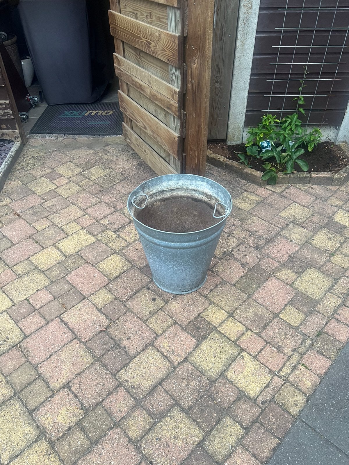 Zinken bloembakken 2x, Tuin en Terras, Bloembakken en Plantenbakken, Ophalen, Gebruikt, Minder dan 30 cm, Rond