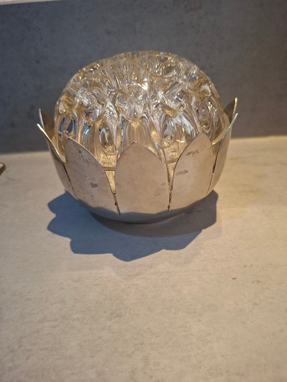 Unieke Vintage Pique-fleurs met Lotus Metalen Standaard, Ophalen of Verzenden