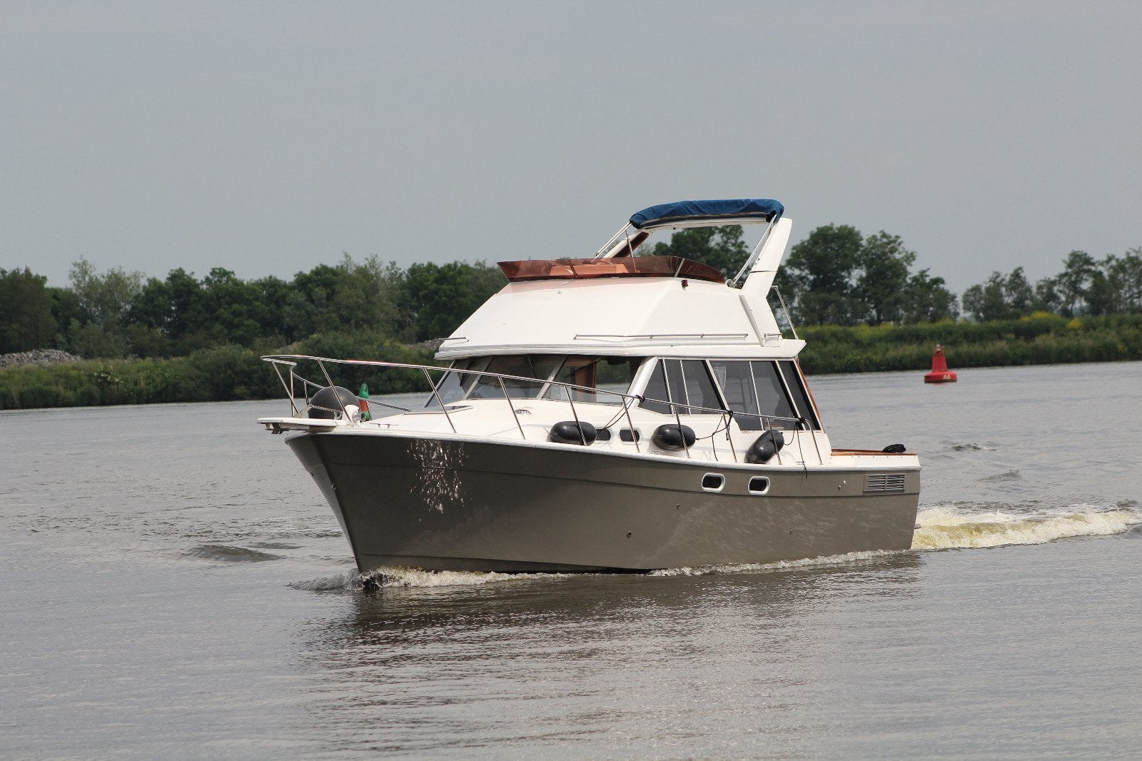 Nette Bayliner 3288, Watersport en Boten, Motorboten en Motorjachten, Gebruikt, Binnenboordmotor, Diesel, 2.00 meter