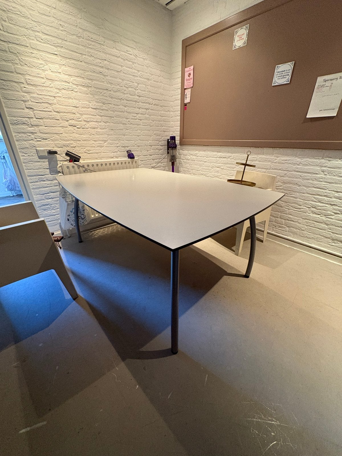 Gratis af te halen tafel, Ophalen, Kunststof, Gebruikt, 100 tot 150 cm