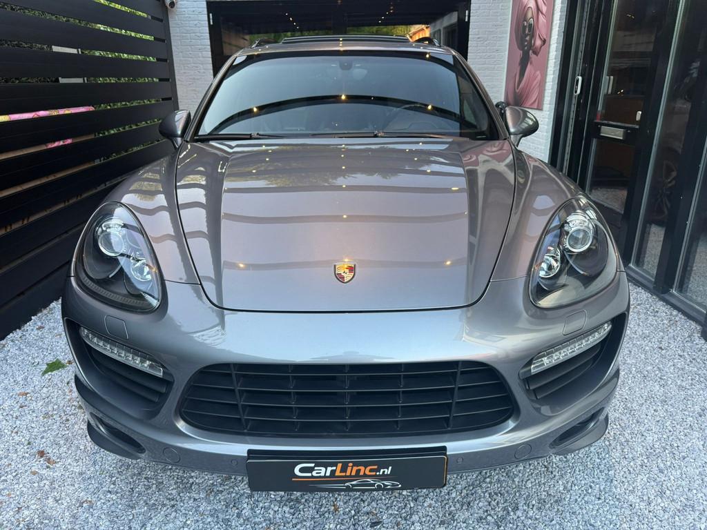 Porsche Cayenne 4.8 Turbo | DEALER ONDERHOUDEN! | FULL OPTIO, Auto's, Automaat, Gebruikt, 501 pk, 138 €/maand