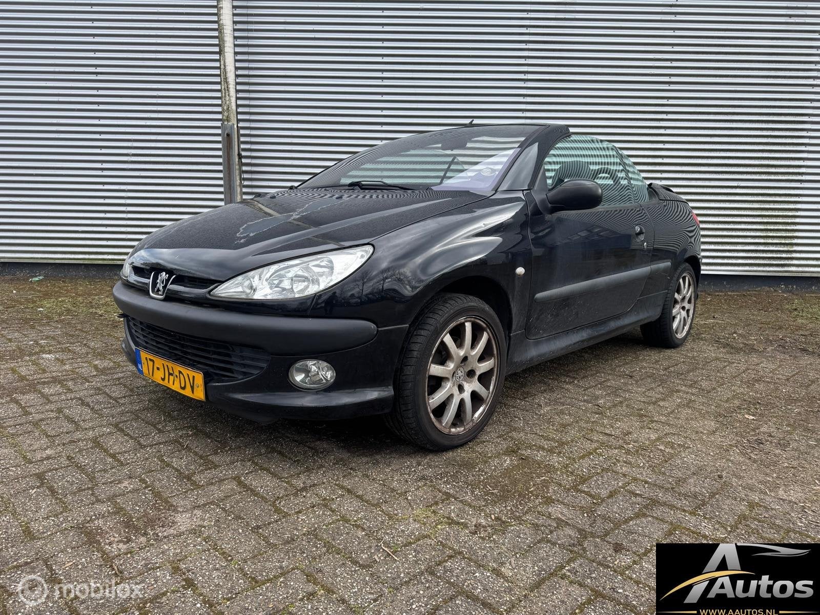Peugeot 206 CC 2.0- Climate control- Nw koppeling- Nw APK, Auto's, Voorwielaandrijving, 136 pk, Gebruikt, 4 cilinders