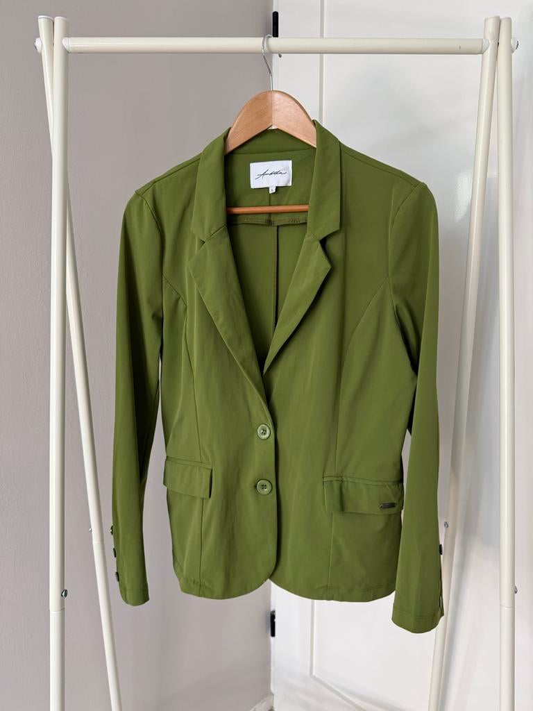 Ambika Groen Jasje Maat L, Maat 42/44 (L), Nieuw, Ophalen of Verzenden, Jasje
