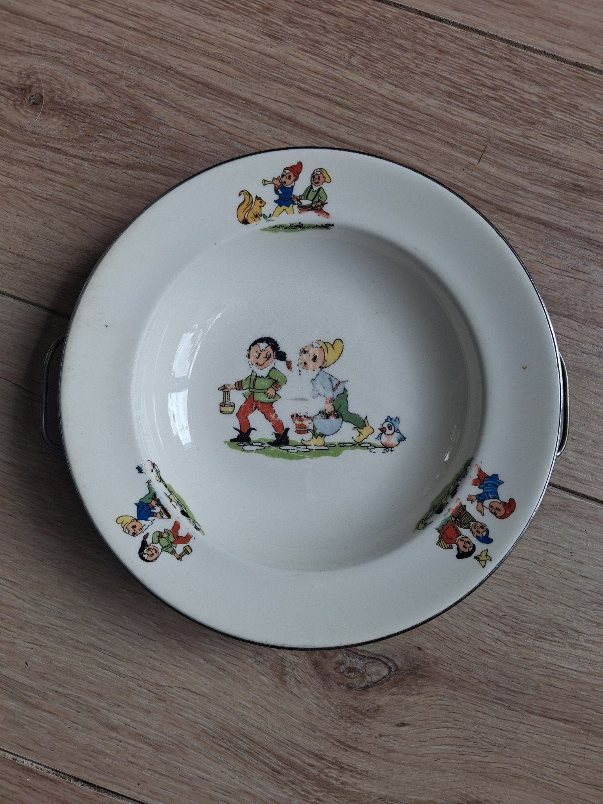 Vintage kinderbord met dwergen en dieren - emaille, Ophalen