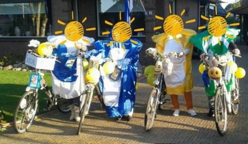 6 Social Media Verkleedpakken (Facebook, Twitter, Whatsapp), Ophalen, Carnaval, Maat 46/48 (XL) of groter, Kleding